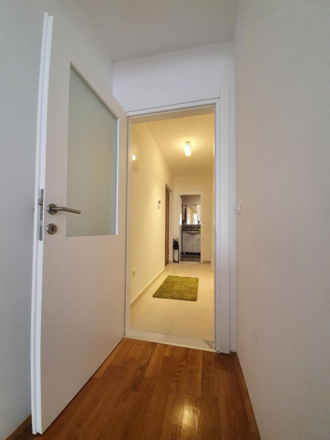 Apartment Pinna Nobilis, Private Parking Makarska Exterior foto